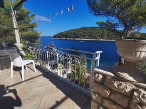 beachfront holiday house
